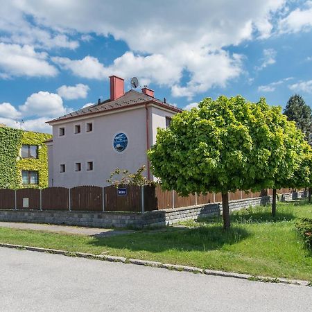 Penzion Leknín Třeboň Esterno foto