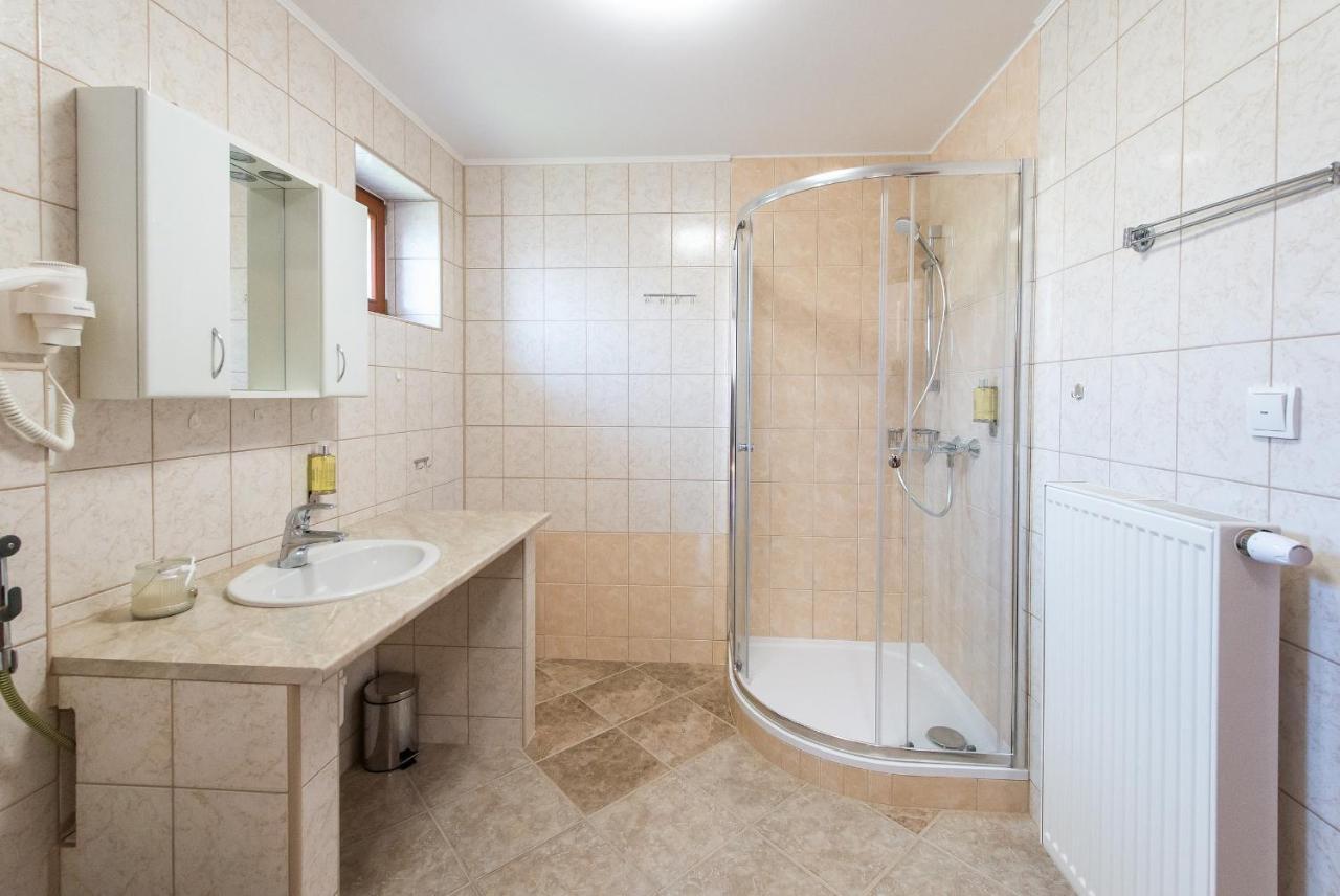 Penzion Leknín Třeboň Esterno foto