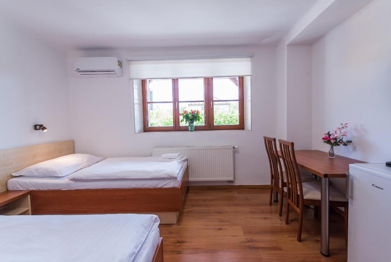 Penzion Leknín Třeboň Esterno foto