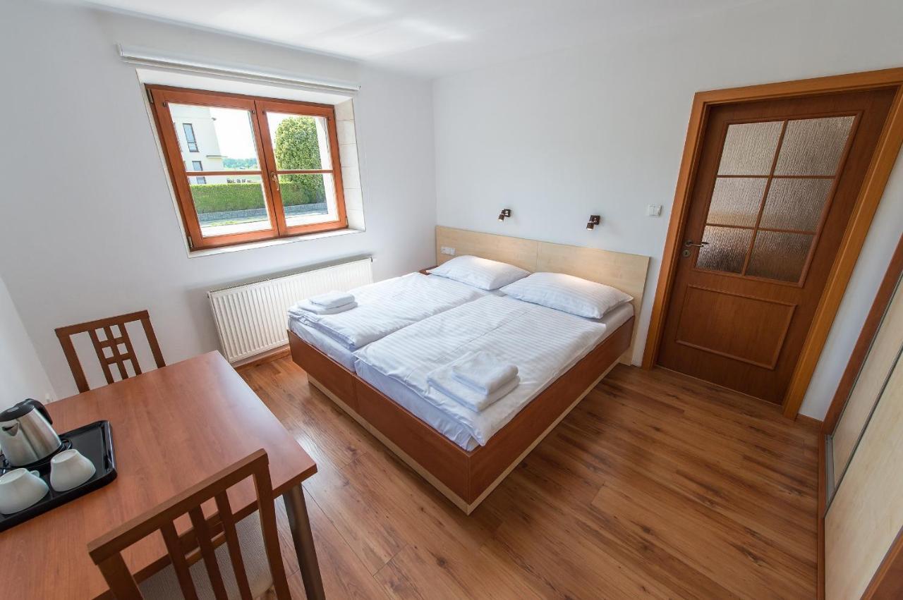 Penzion Leknín Třeboň Esterno foto